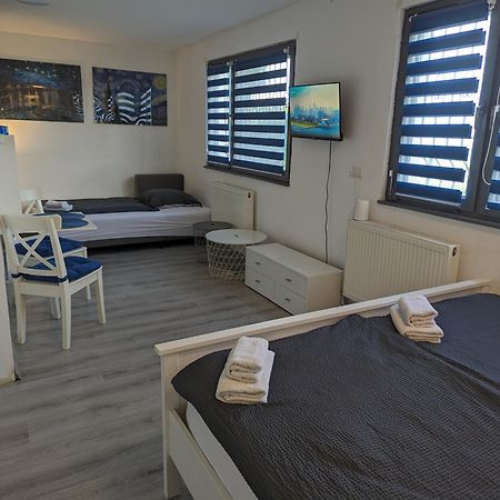 Asten Lovely Studio With Free Parking On Premisis מראה חיצוני תמונה