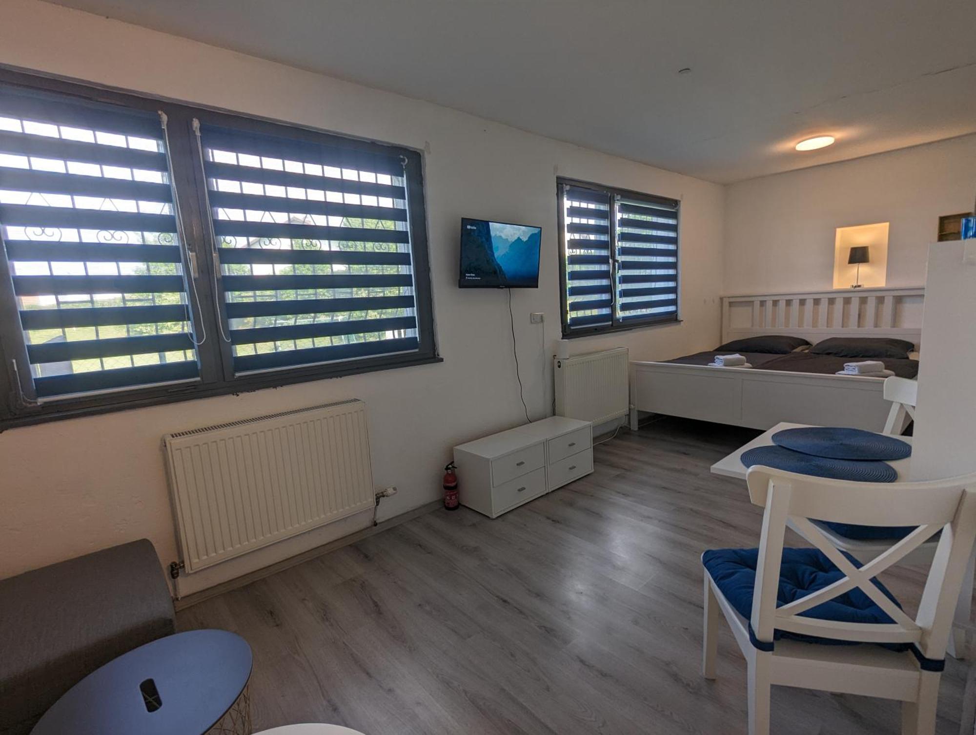 Asten Lovely Studio With Free Parking On Premisis מראה חיצוני תמונה