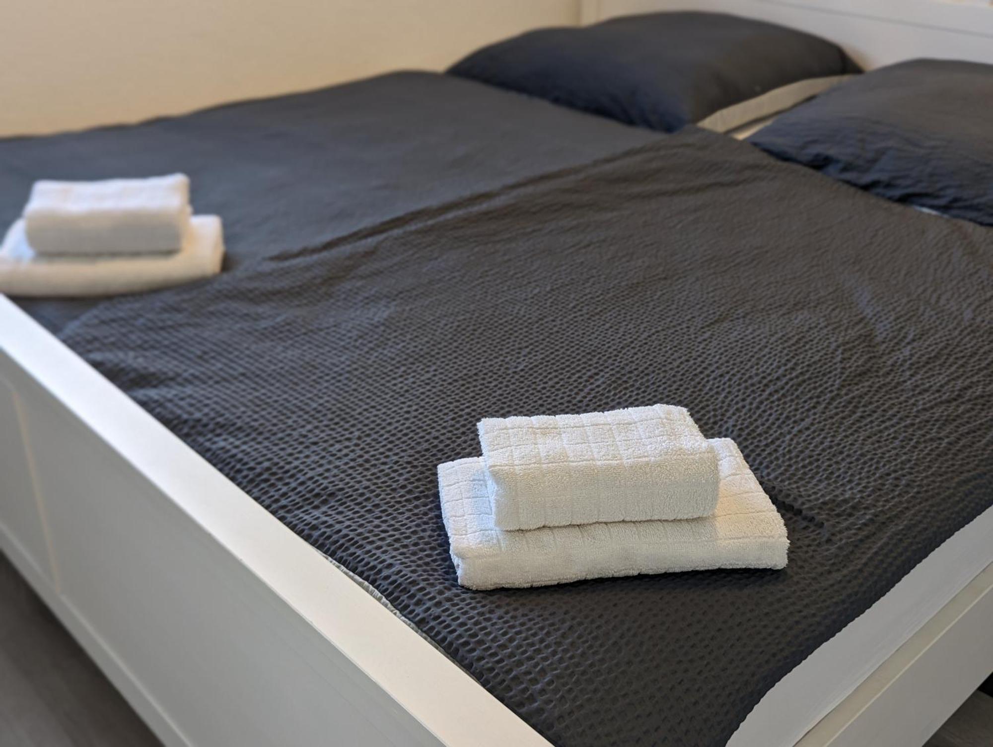 Asten Lovely Studio With Free Parking On Premisis מראה חיצוני תמונה
